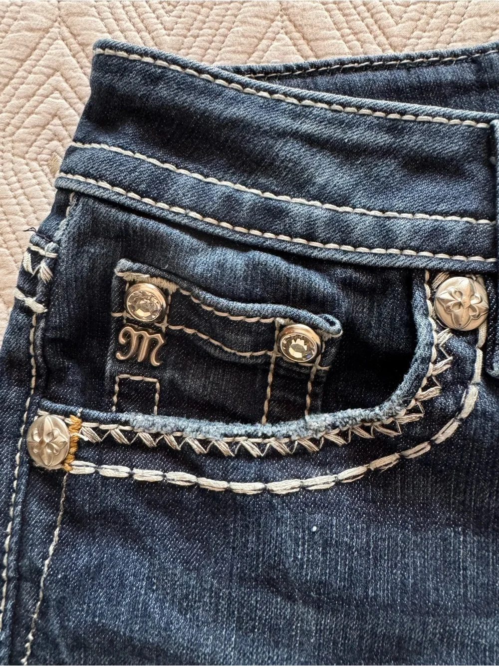Miss Me mid-rise curvy boot Jeans Size 26 × 30 Bootcut Flare - Picture 7 of 16